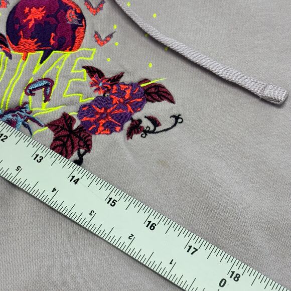 Nike Sportswear Club Fleece Womens XL Center Logo Floral Embroidered Hoodie - Picture 7 of 12